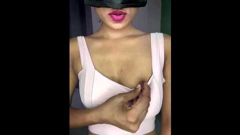 naughty_taniya
