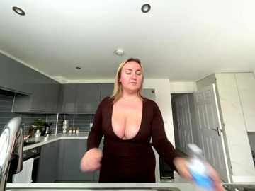elliemaee