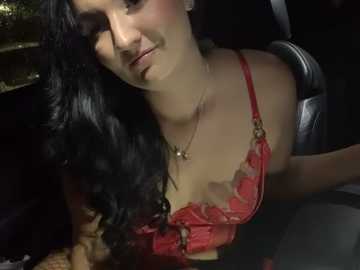 kinkykylieuk_