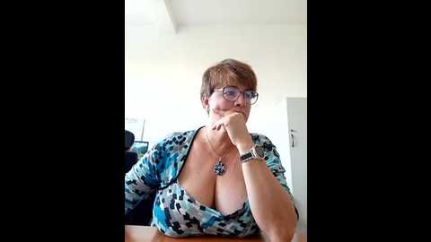 milf_love_fist99