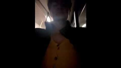 Media: milf_love_fist99 Stripchat 2025-10-03 03:22:00