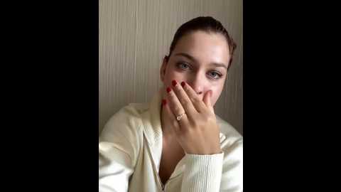 Media: kikiwatson Stripchat 2025-10-04 12:50:00