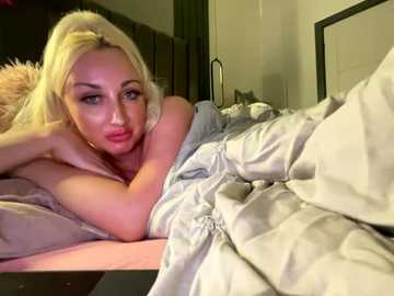 blondiebarbiebabe