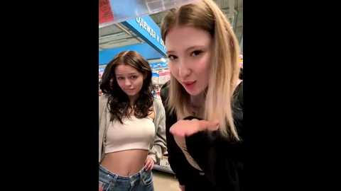 littlebitchesss