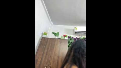 v_hot_sweti