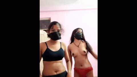 hot_komall