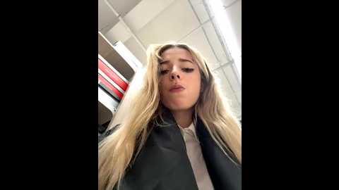 loraadoll