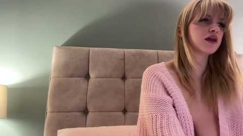Media: lustfulluna_ Stripchat 2025-10-06 19:05:00
