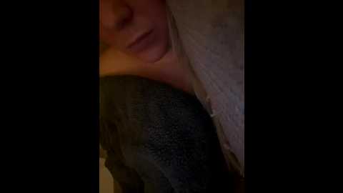 bustyblondebabe32
