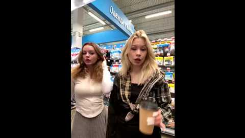 cum_girlss