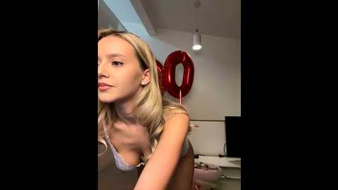 emeli_blur @ stripchat on 20251009