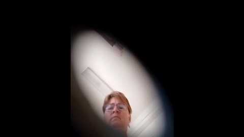 Media: milf_love_fist99 Stripchat 2025-10-10 09:51:00