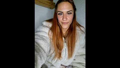 Media: slimbellaa Stripchat 2025-10-10 22:26:00