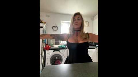 Media: mimimaee Stripchat 2025-10-11 10:09:00
