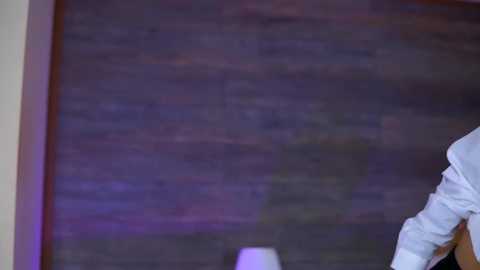 Media: juicy_jessye Stripchat 2025-10-13 21:00:00