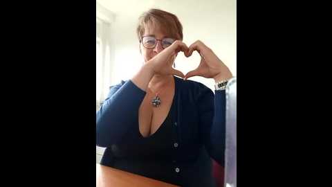 milf_love_fist99