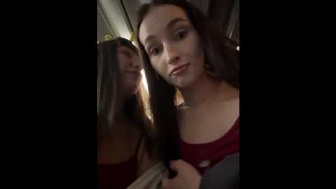 Media: sophie_avory Stripchat 2025-10-13 16:17:00