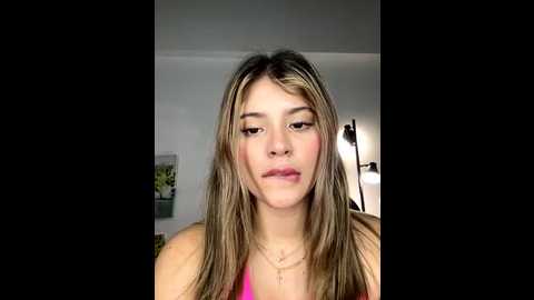Media: _alice_1 Stripchat 2025-10-14 21:52:00