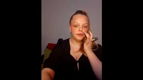 Media: auroramaexox Stripchat 2025-10-14 21:53:00