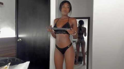 Media: kitty_bombon Stripchat 2025-10-14 02:19:00