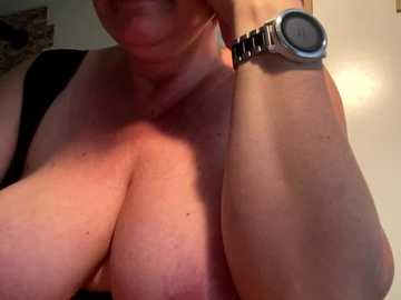 milf_love_fist99