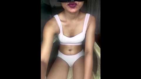 naughty_taniya