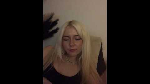 Media: blondie_sofia_essexbabe Stripchat 2025-10-15 03:02:00