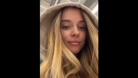 Media: enjoy_my_beauty Stripchat 2025-10-15 09:07:00