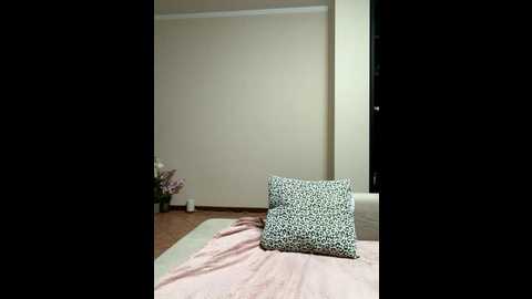 eva_pearl