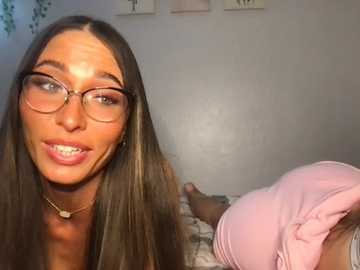 Media: michellexclarice Stripchat 2025-10-15 03:51:00