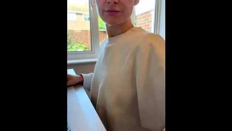 phoebe_lily