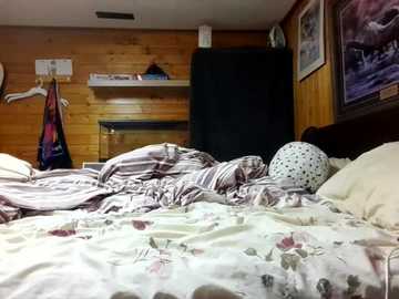 Media: ryan_and_aurora Stripchat 2025-10-15 19:55:00