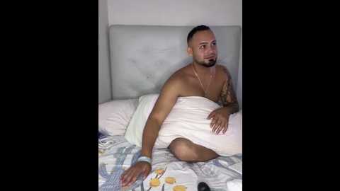 Media: thiffany_brandon Stripchat 2025-10-15 03:05:00