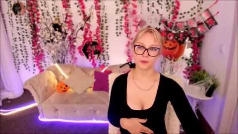 Media: anniegitis Stripchat 2025-10-16 04:51:00