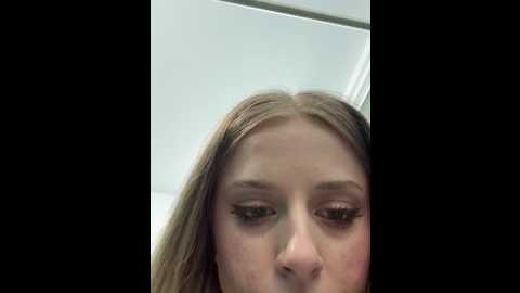 Media: babyanais Stripchat 2025-10-16 15:32:00
