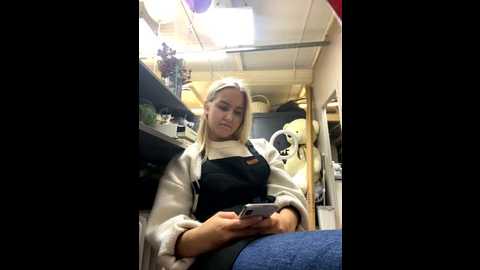 Media: candyvice Stripchat 2025-10-16 19:00:00