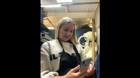 Media: candyvice Stripchat 2025-10-16 21:31:00