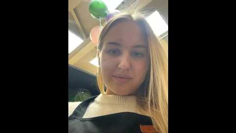 Media: candyvice Stripchat 2025-10-16 22:19:00