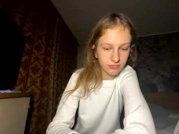 Media: eva_angel3 Stripchat 2025-10-16 19:11:00
