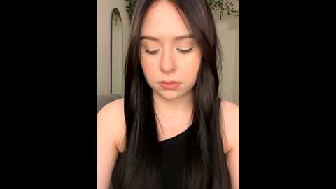 Media: _sweetcandyy Stripchat 2025-10-17 21:13:00