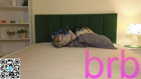 Media: bonnie_white Stripchat 2025-10-17 15:46:00