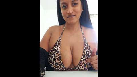 busty_ariax