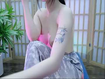 Media: candysweet2255 Stripchat 2025-10-17 17:39:00