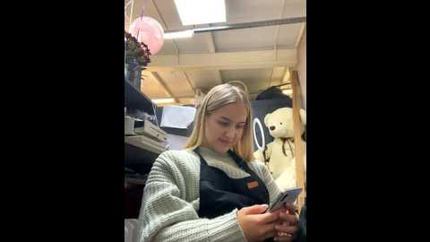 Media: candyvice Stripchat 2025-10-17 16:24:00