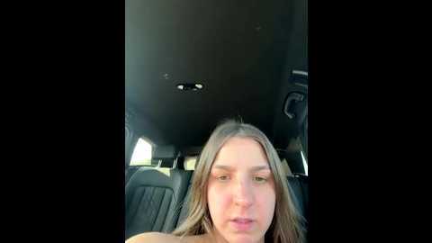 Media: dorideluxe66 Stripchat 2025-10-17 13:23:00