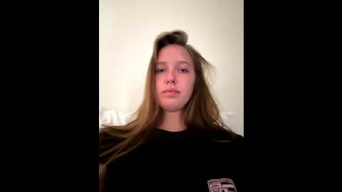 Media: ellirose Stripchat 2025-10-17 08:07:00