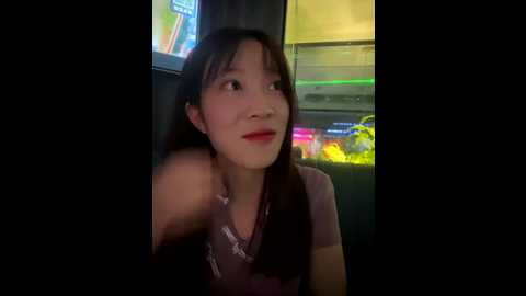 Media: littleqiu Stripchat 2025-10-17 12:37:00