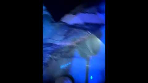 Media: littleqiu Stripchat 2025-10-17 17:05:00