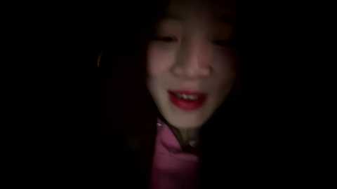 Media: littleqiu Stripchat 2025-10-17 17:14:00
