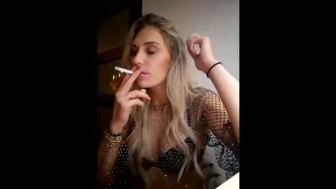 Media: melody1600 Stripchat 2025-10-17 21:51:00